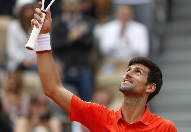 Cược tennis: Djokovic bắt đầu chơi cảnh giác hơn trong set 2