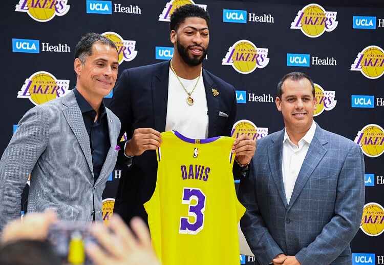berita pemain Lakers NBA