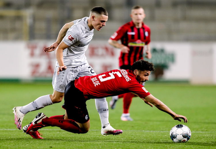 Bundesliga: Leverkusen là đội chiếm thế chủ động trên sân