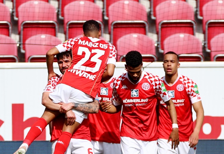 Bundesliga: Robin Quaison scored during the 37th minute of Mainz' 2-1 win against Bayern Munich