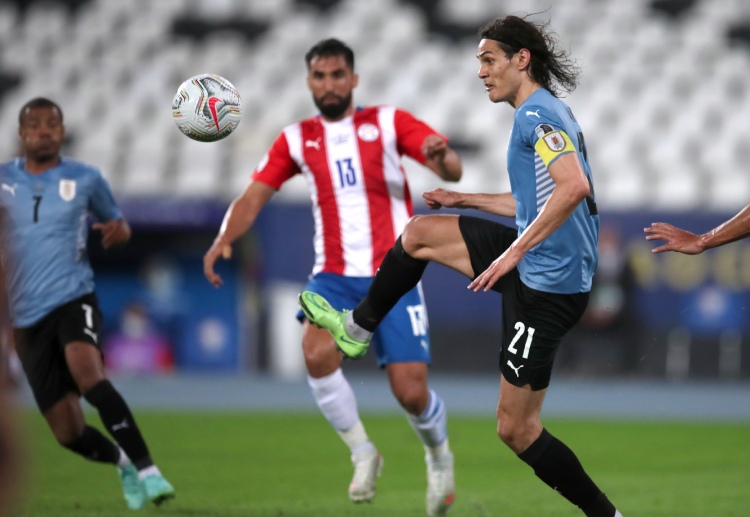 Edinson Cavani prepares as Uruguay battle against Colombia in Copa America