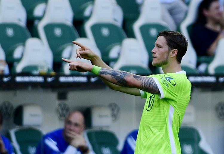 Wout Weghorst makes up for an early penalty miss by scoring the only goal in Wolfsburg's Bundesliga victory over Bochum