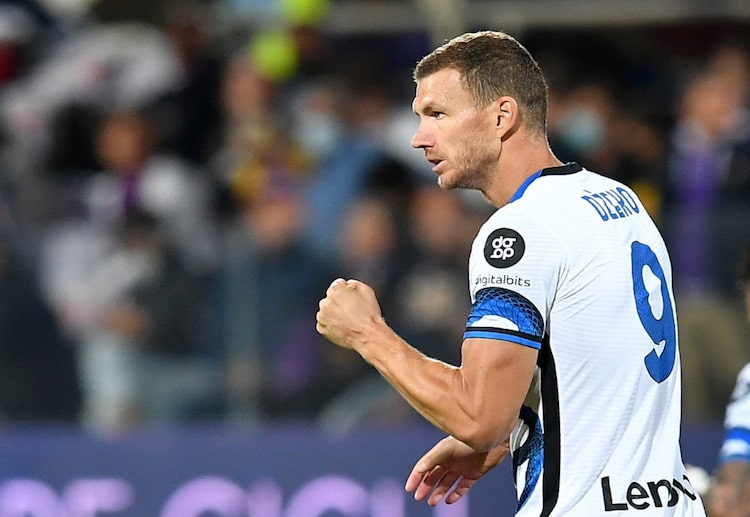 Edin Dzeko tampil baik di Serie A sejauh ini.