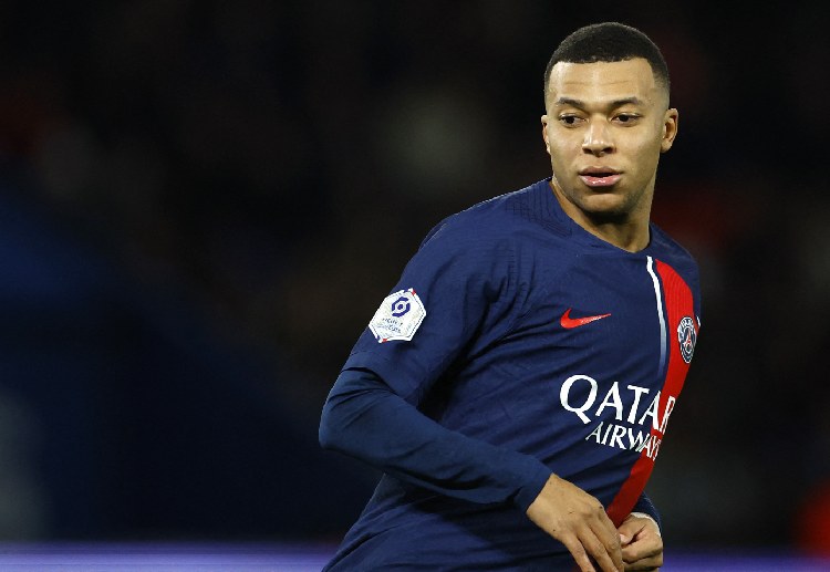 Ligue 1: Mbappe vẫn đang rất kín tiếng về tương lai