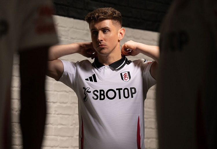 Fulham FC đã ra mắt bộ áo đấu sân nhà mới cho mùa giải Ngoại Hạng Anh 2024-25