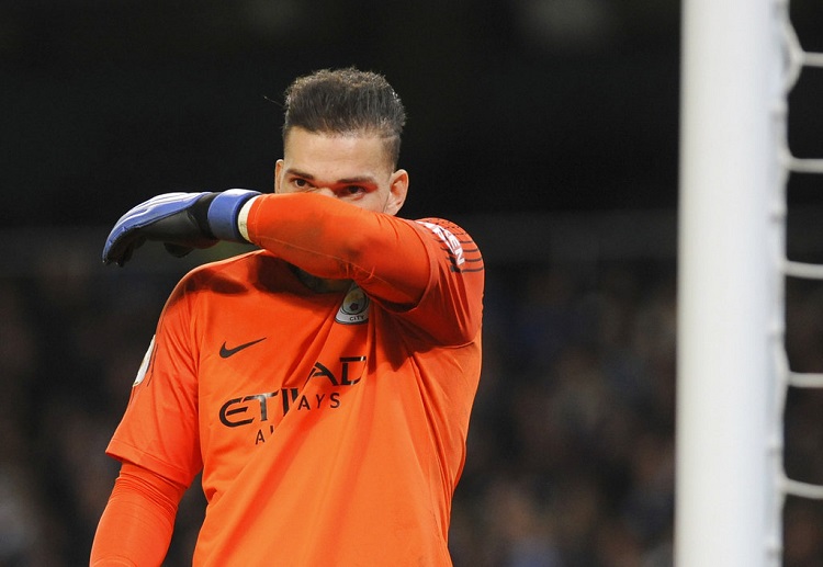 Ederson Moraes diragukan tampil pada pekan pertama Premier League