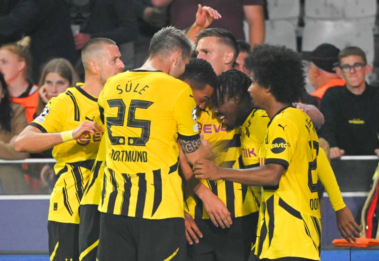 Dortmund để thua đậm trước Stuttgart ở vòng 4 Bundesliga